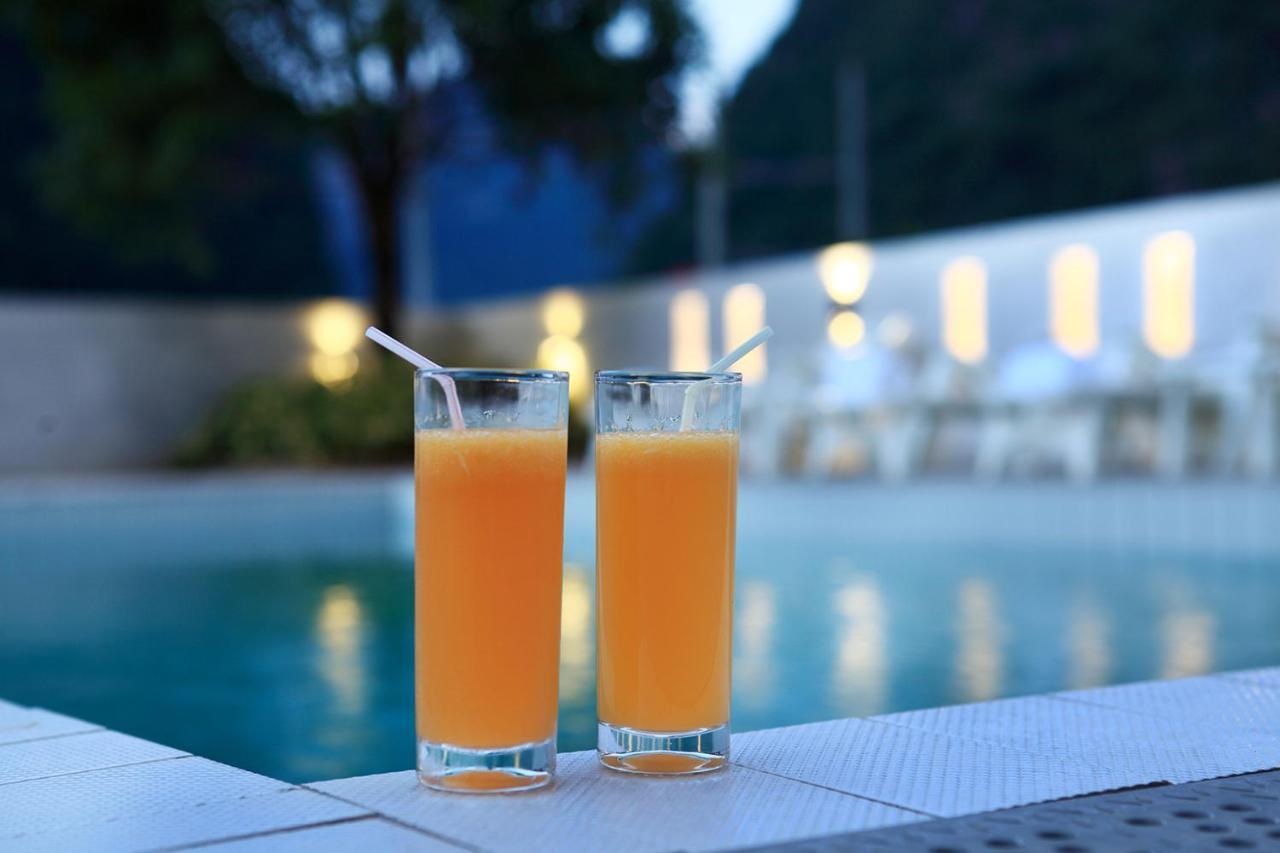 Blue Sky Hotel 陽朔 エクステリア 写真
